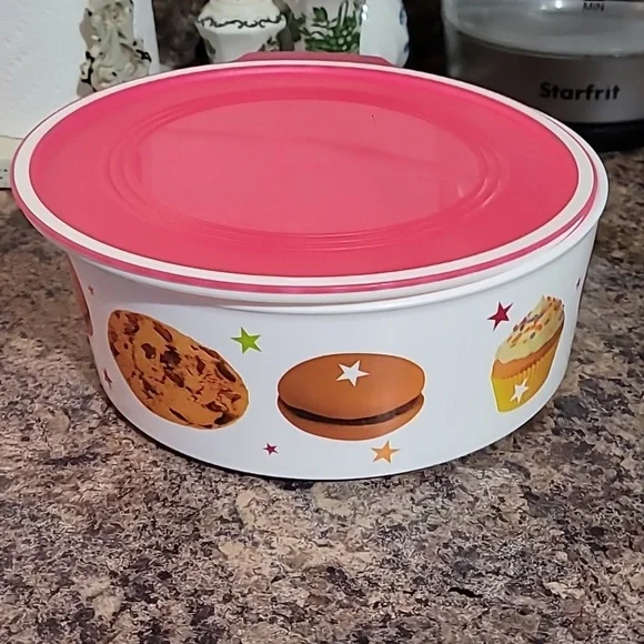 Tupperware Cookie Container - Picture 2 of 4